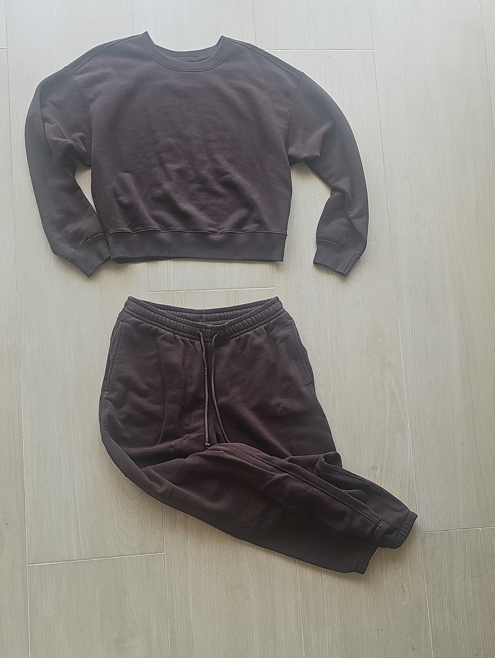 Abercrombie & Fitch Brown Crewneck Sweater